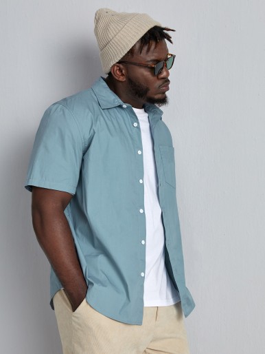 Extended Sizes Men Solid Patched Pocket Shirt