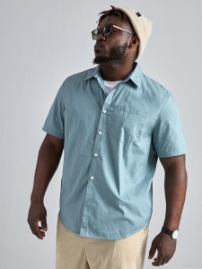 Extended Sizes Men Solid Patched Pocket Shirt