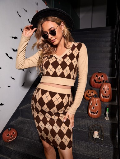 SHEIN Maternity Argyle Print Crop Top & Bodycon Skirt