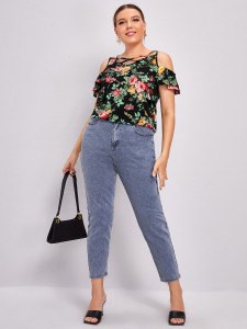 Plus Crisscross Cold Shoulder Floral Tee