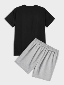 Men Figure & Letter Graphic Tee With Shorts