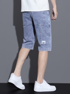 Men Letter Patched Denim Shorts