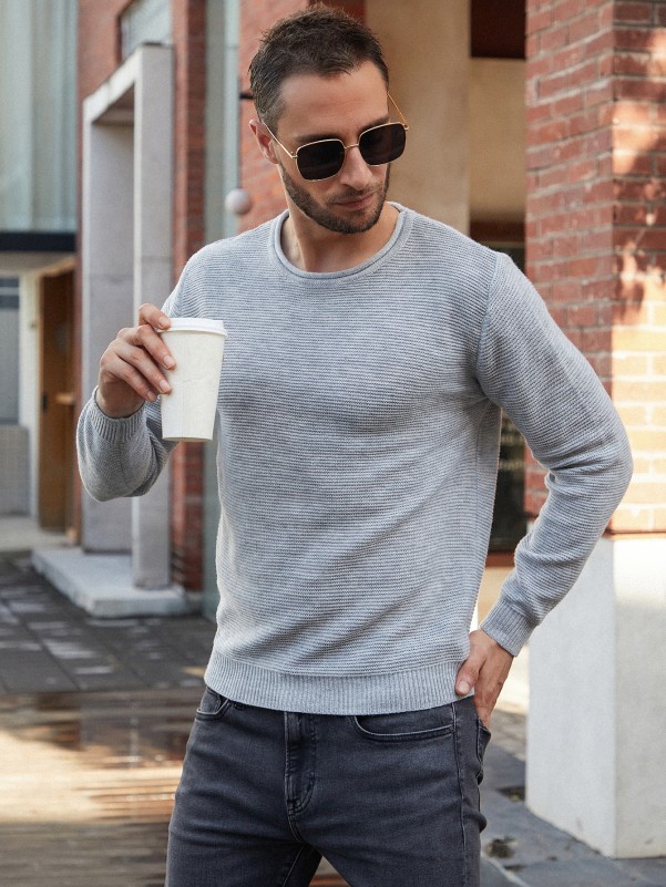 Men Solid Ribbed Knit Sweater