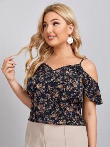 Plus Cold Shoulder Ditsy Floral Top