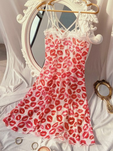 Red Lip Print Guipure Lace Trim Cami Nightdress