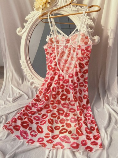 Red Lip Print Guipure Lace Trim Cami Nightdress