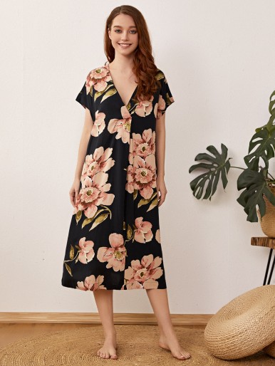 Large Floral Print Batwing Sleeve Nightdress