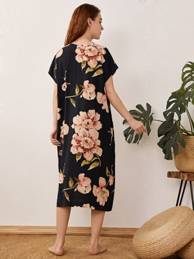 Large Floral Print Batwing Sleeve Nightdress