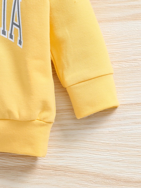 Baby Letter Graphic Sweatshirt