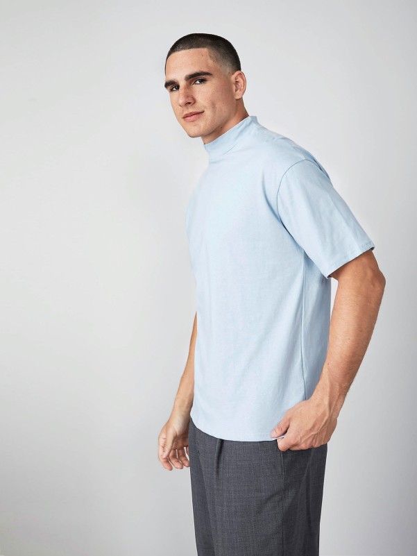 Men Cotton Mock Neck Solid Tee