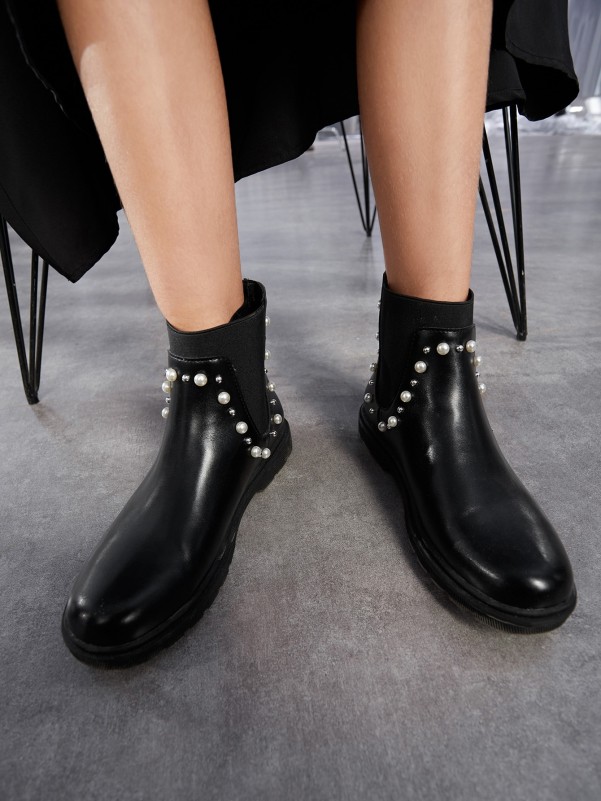 Pearl hotsell chelsea boots