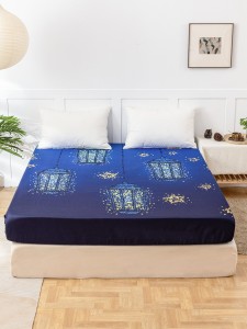 Bedspread with a lamp and stars print bed sheet