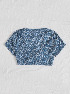 Plus Tie Front Ditsy Floral Crop Top