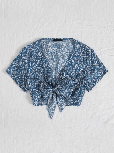 Plus Tie Front Ditsy Floral Crop Top