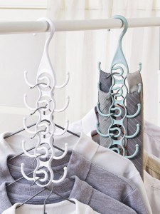 1pc Multifunctional Plastic Hanger