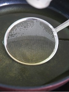 Stainless Steel Colander & Clip Tool