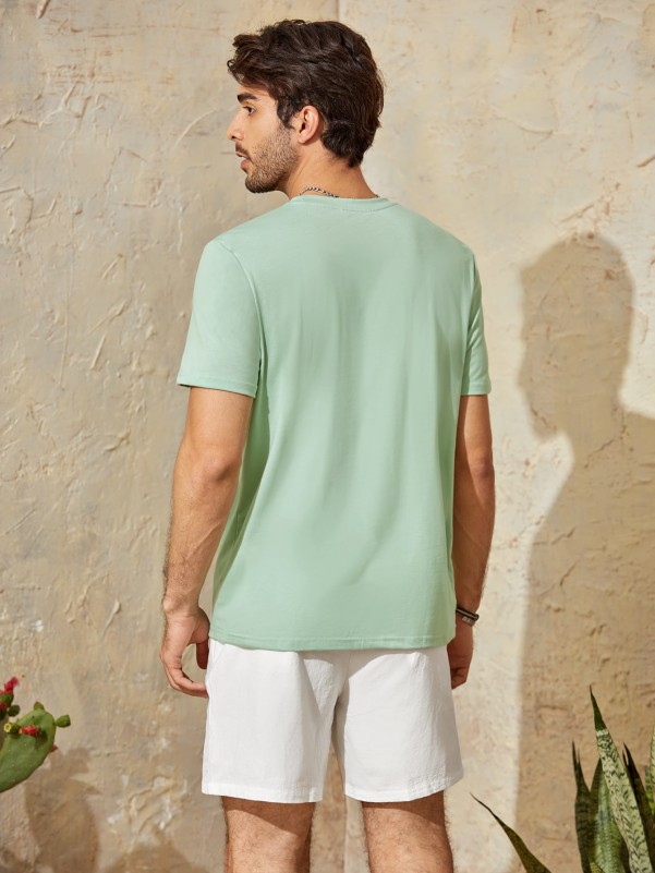 Men Solid Tee & Pocket Side Shorts Set