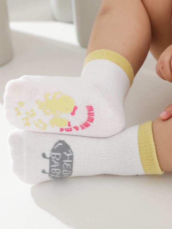 3pairs Kids Letter Graphic Socks