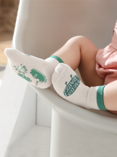 3pairs Kids Letter Graphic Socks