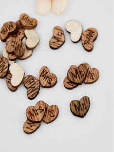 100pcs Heart Shaped Wooden Decoration