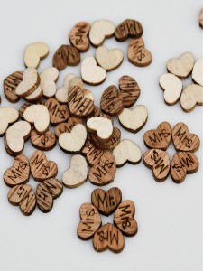 100pcs Heart Shaped Wooden Decoration