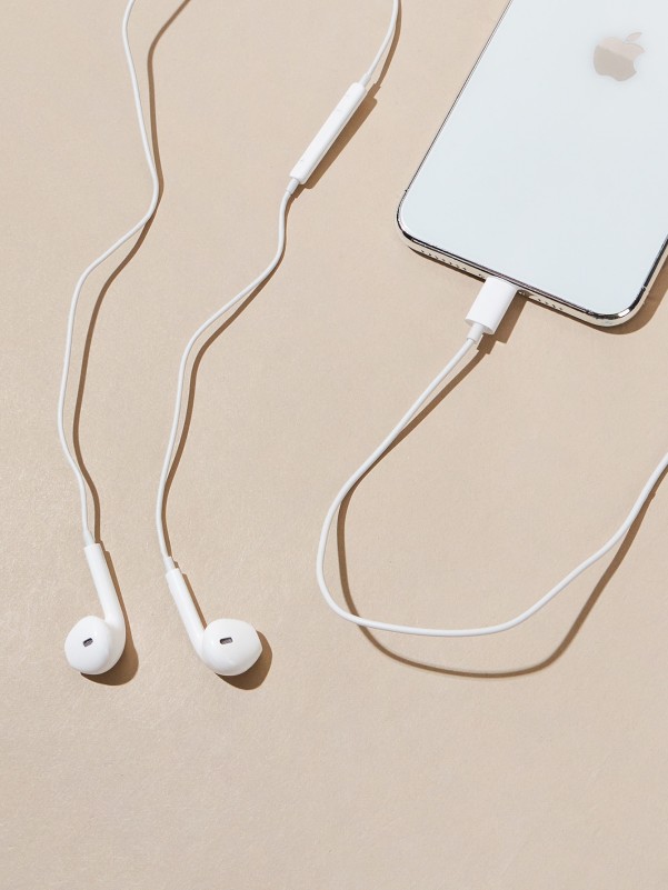 1pc Wired Earphone Compatible With iPhone