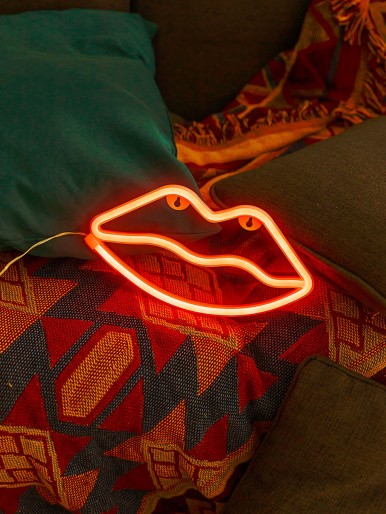 Lip Shaped Neon Light