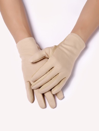 Minimalist Breathable Gloves