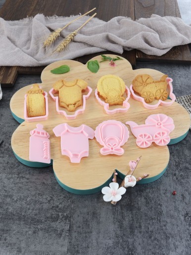 4pcs Cartoon Biscuit Mold