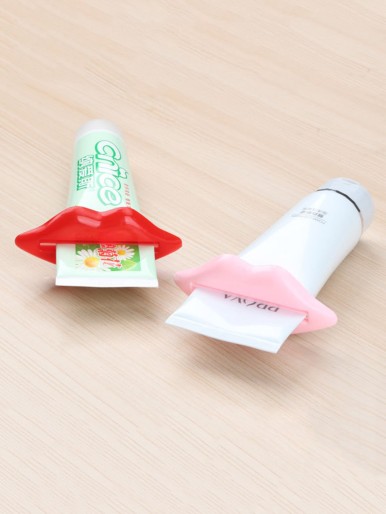 2pcs Lip Shaped Toothpaste Squeezer