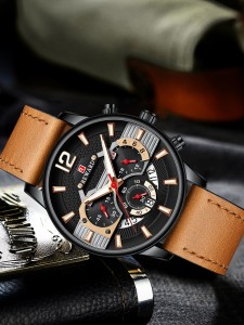 Men Triple Dial Round Pointer Quartz Watch