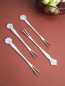 4pcs Random Flower Dessert Fork