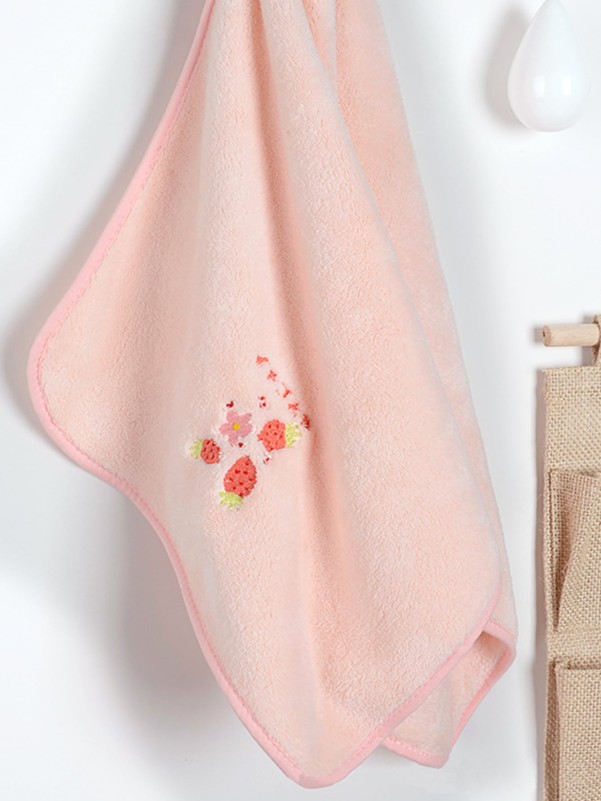 1pc Strawberry Embroidery Random Towel