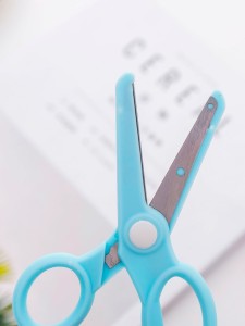 1pc Random Color Scissors