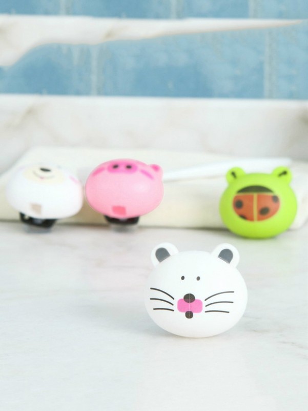 1pc Cartoon Design Random Toothbrush Holder