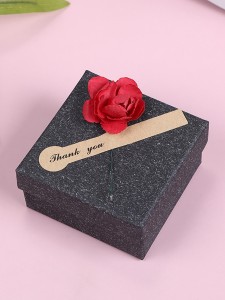 1pc Flower Decor Random Color Jewelry Box