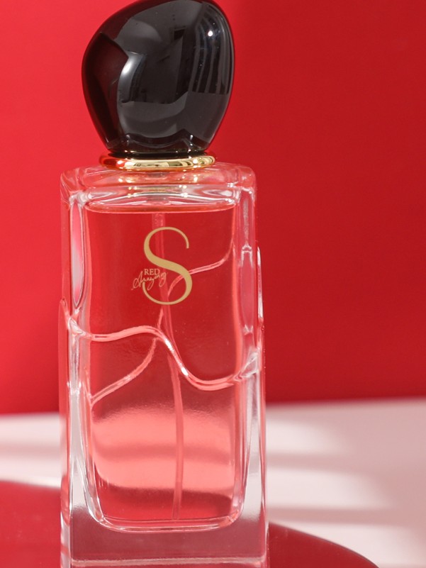 RED - مستوحى من Giorgio Armani Sì Passione