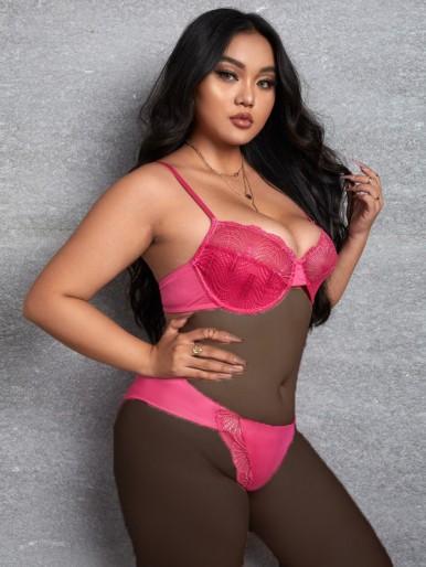 Plus Scallop Trim Underwire Lingerie Set مجموعة