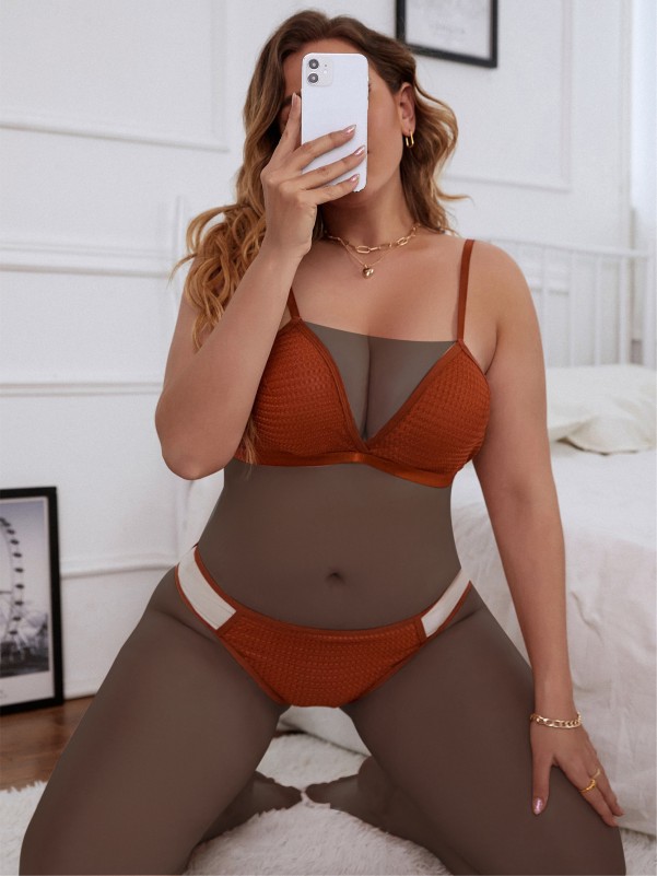 Plus Size Bra & Panty Sets