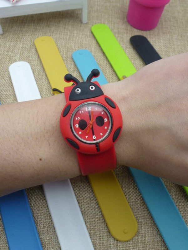 ساعة كوارتز بحزام صفعة للأطفال بتصميم الخنفساء