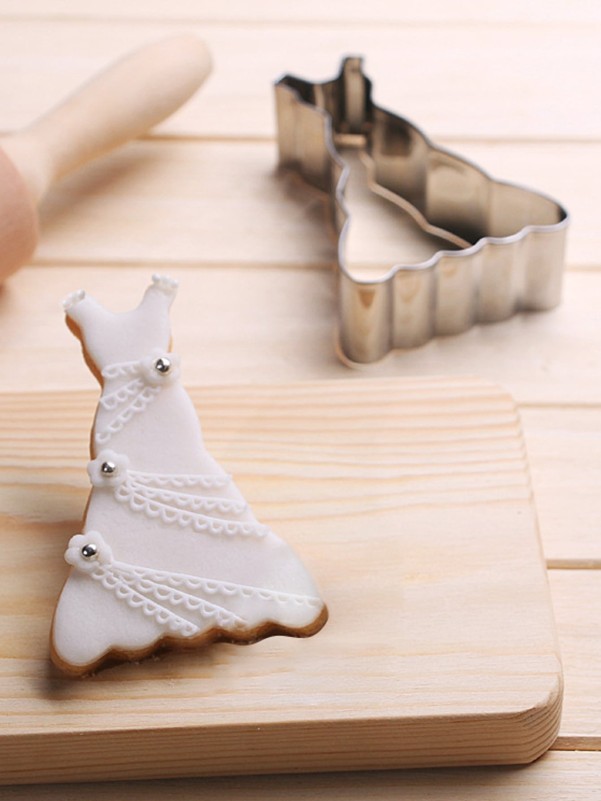 1pc Dress Shaped Cookie Mold