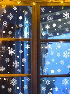 ملصق نافذة مطبوع عليه ندفة الثلج لعيد الميلاد