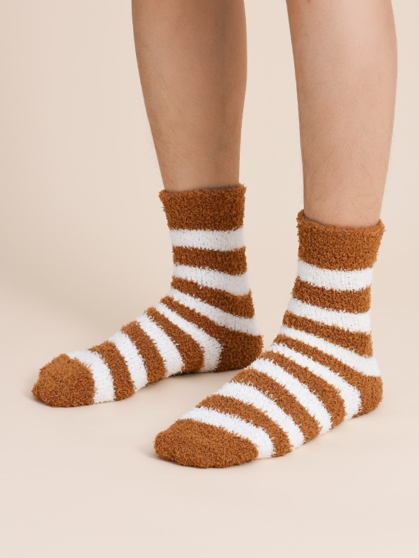 Men Striped Fuzzy Socks