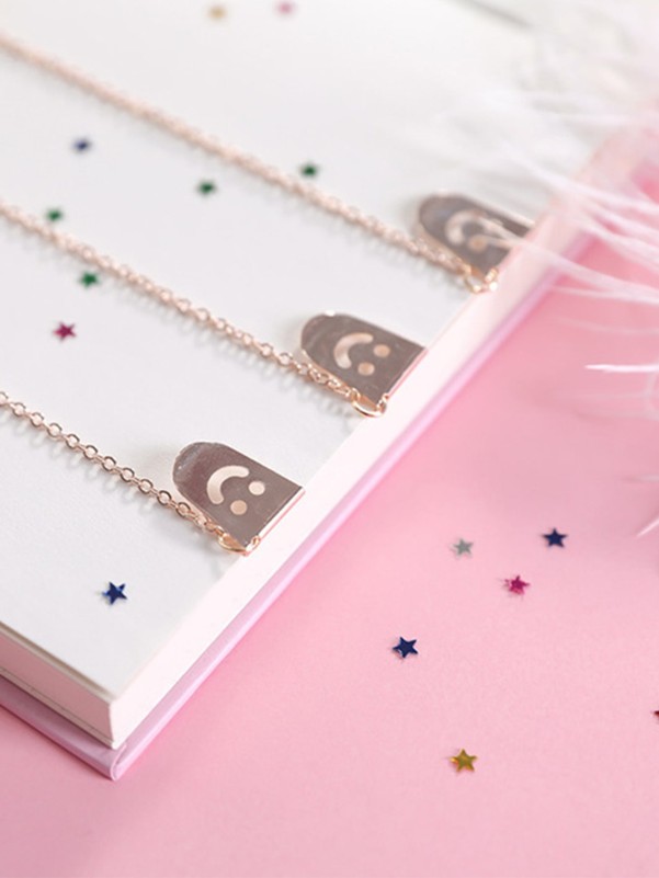 1pc Cartoon Pendant Random Bookmark