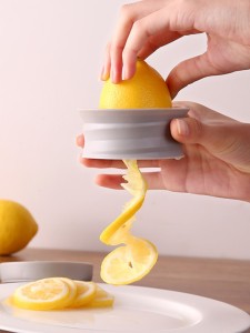 1pc Random Color Multifunction Spiral Lemon Slicer