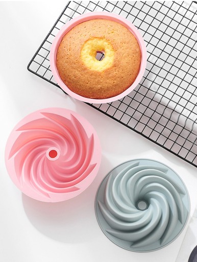 1pc Random Color Spiral Cake Mold