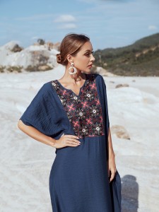 Floral Embroidery Batwing Sleeve Kaftan