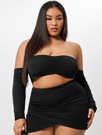 Plus Off Shoulder Ruched Bust Crop Top With Mini Skirt