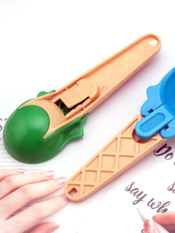 1pc Random Color Ice Cream Scoop