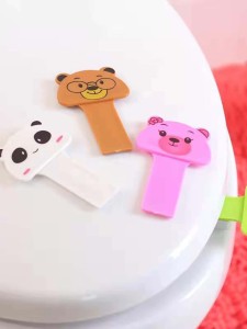 2pcs Cartoon Graphic Random Closestool Lifter